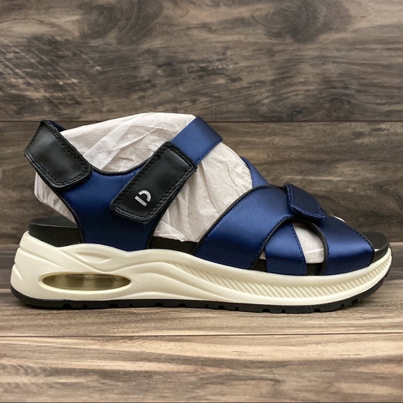 NIB Earth Cedar Kushma Adjustable Sport Sandals - Picture 4 of 11